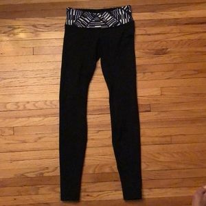 Lululemon Wunder under pants, size 4